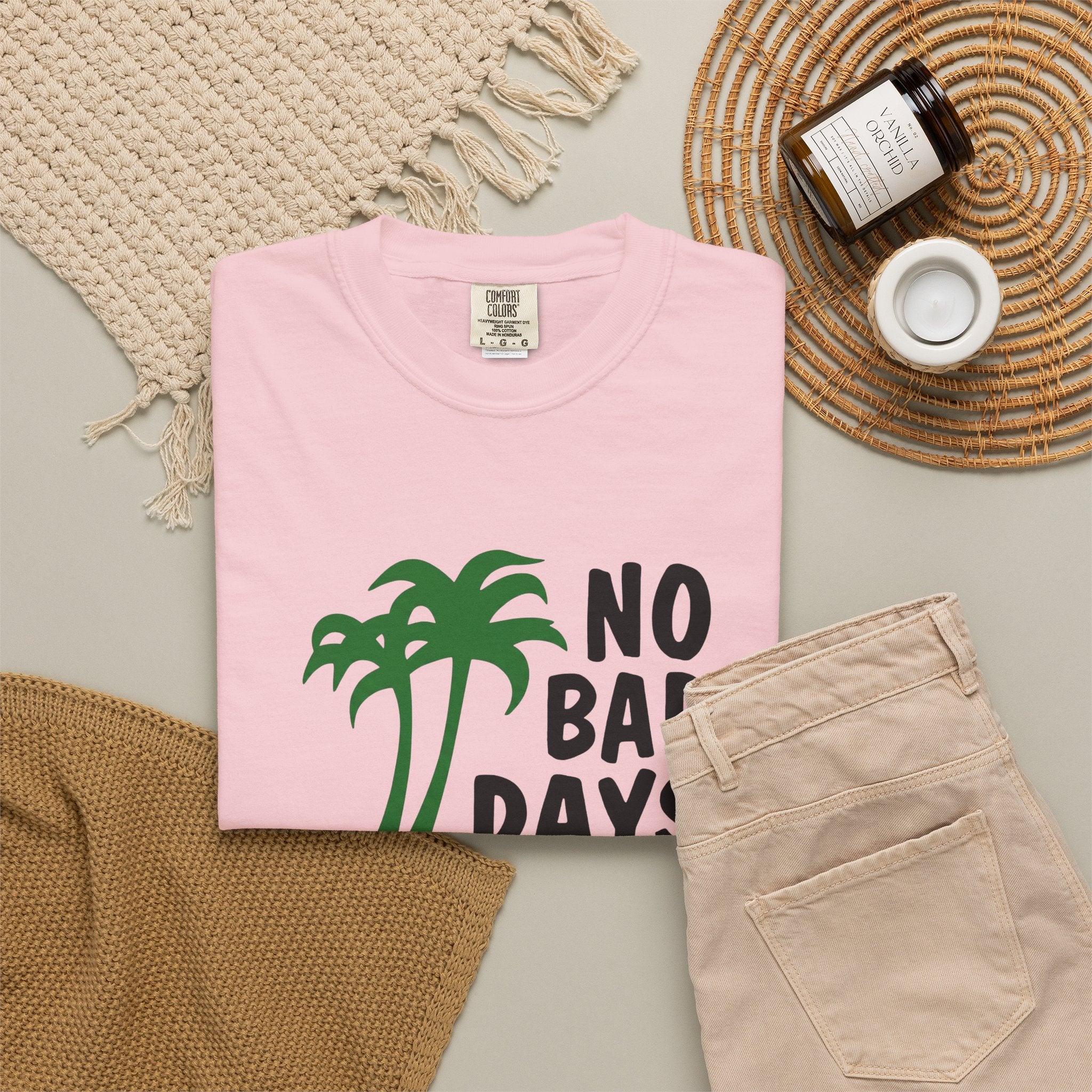 No Bad Days Palm Tree T-Shirt — Casual Beach Vibe Graphic Tee