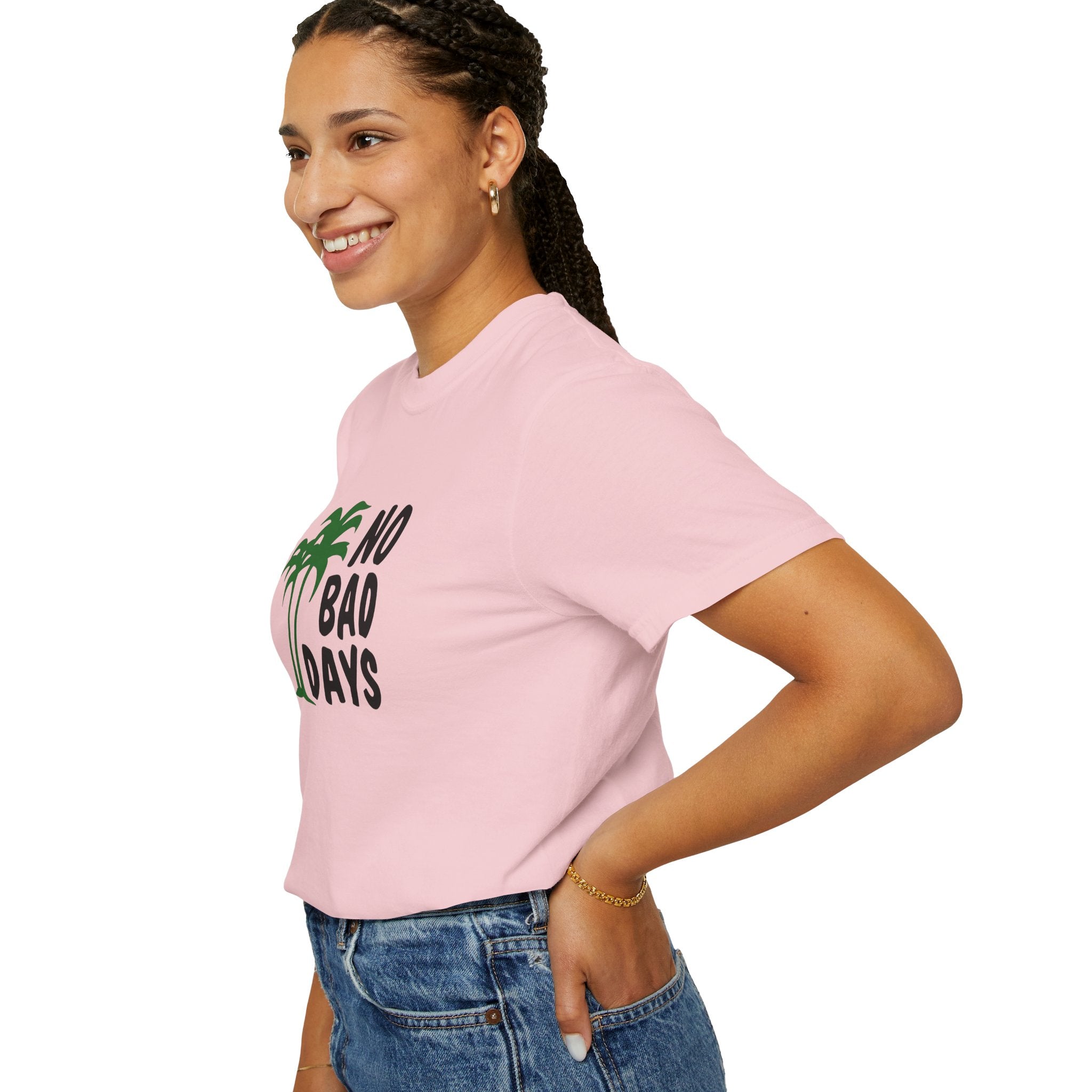 No Bad Days Palm Tree T-Shirt — Casual Beach Vibe Graphic Tee