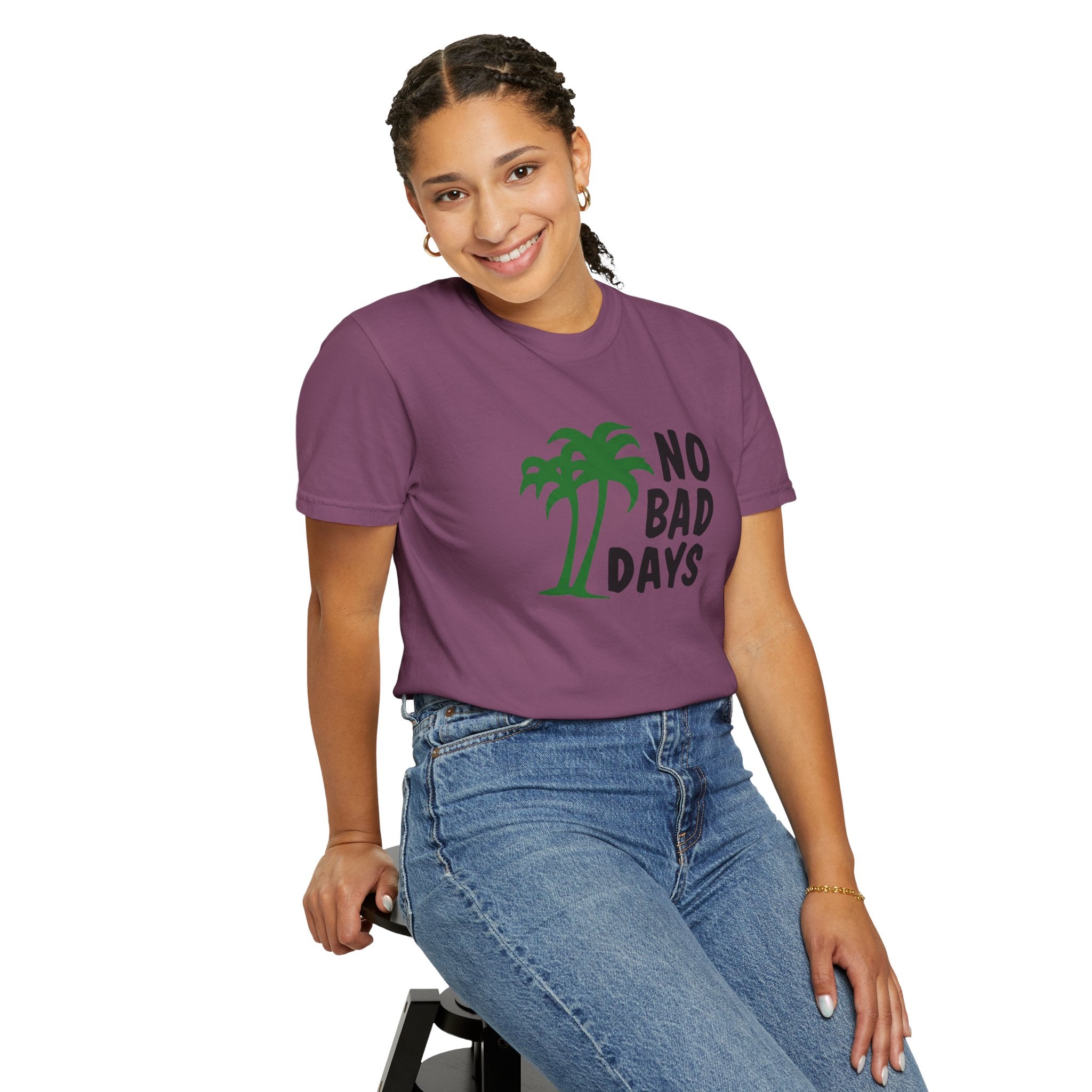No Bad Days Palm Tree T-Shirt — Casual Beach Vibe Graphic Tee